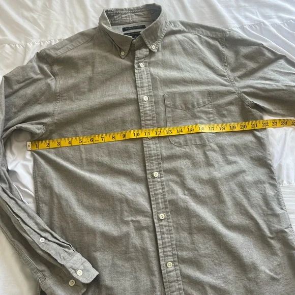 Banana Republic button shirt - Picture 7 of 8